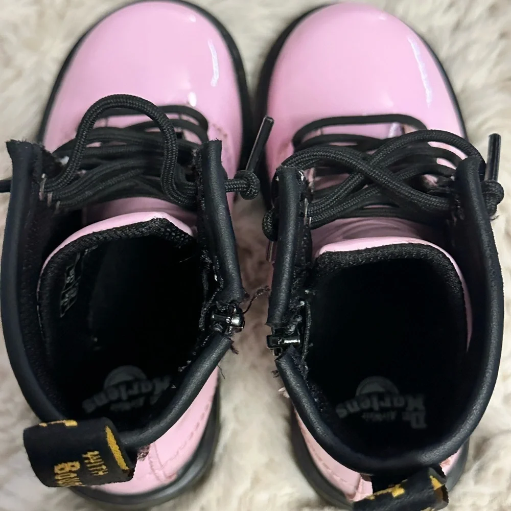 EUC Dr. Martens 1460 Boot - Kids Size 9